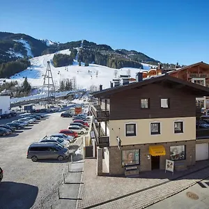 Townhouse Appartement Saalbach-Hinterglemm