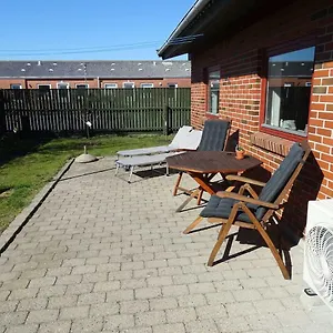  Lägenhet Fin Med Lukket Have Danmark