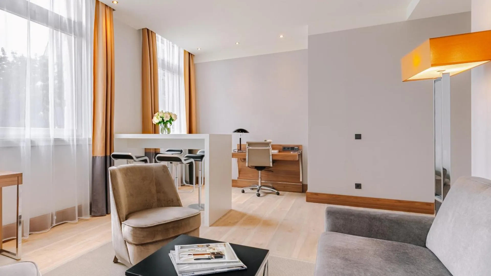 Reichshof Hotel Hamburg 4*,