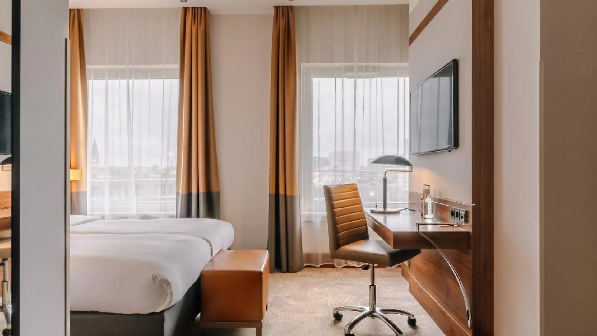 ****  Reichshof Hotel Amburgo Germania